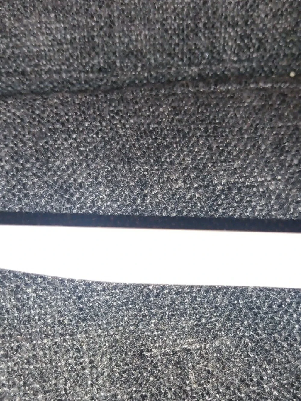 GUESS White And Gold Frame Sunglasses